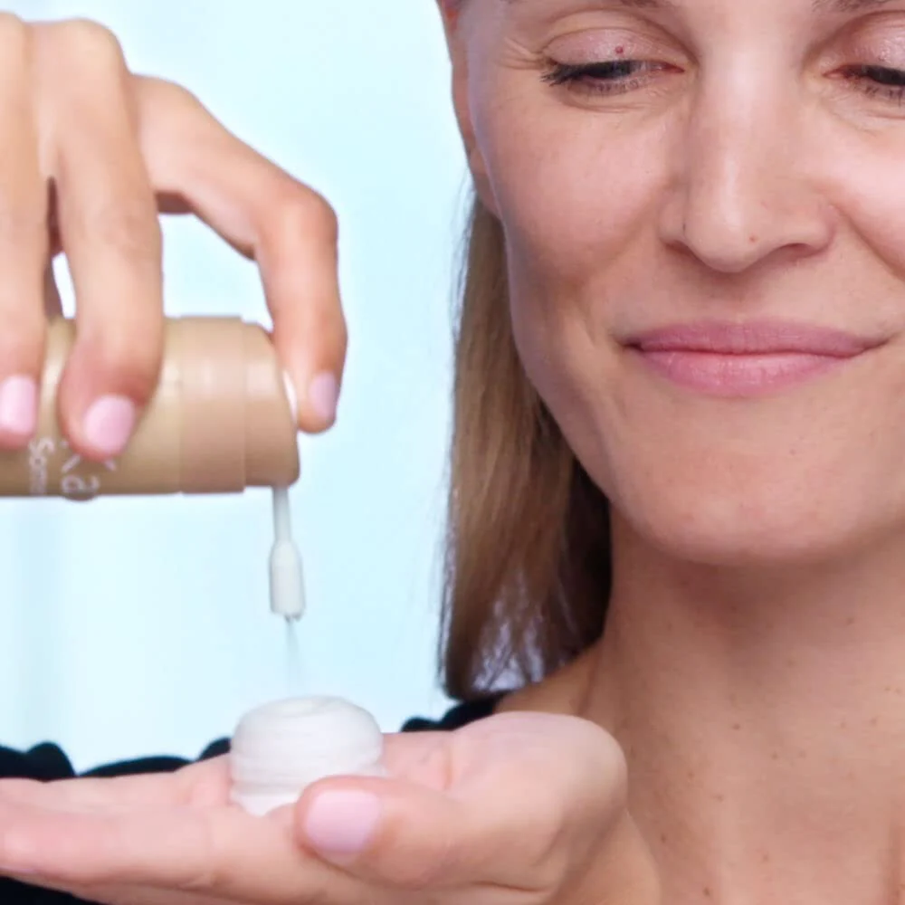 Kate Somerville DermalQuench Liquid Lift +Retinol Advanced Resurfacing Treatment 71ml - Image 5
